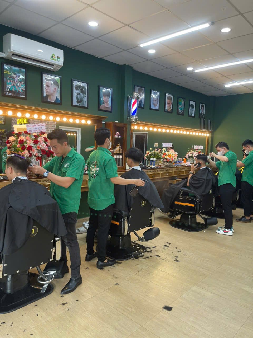 Không gian cắt tóc chuyên nghiệp
